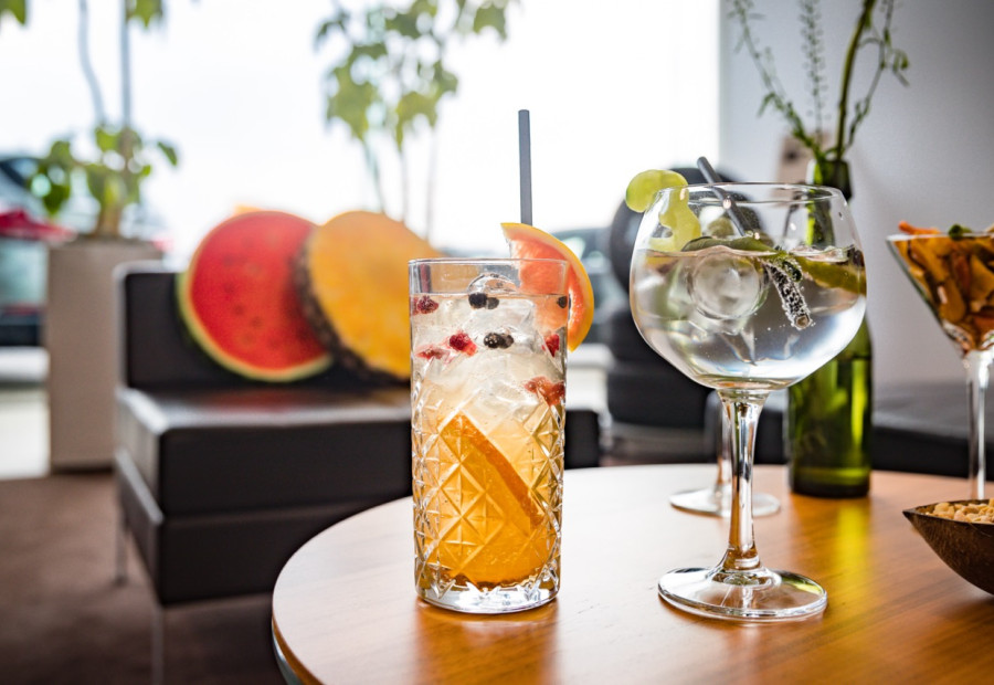 Cocktail glazen met gin-tonic